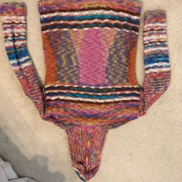 Peek tunic & pullover sweater with hood - Picture 8 of 9